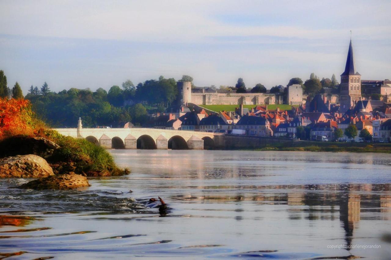 Larbrenville/studio Hêtre La Charité-sur-Loire